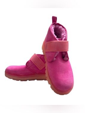 UGG NEUMEL SUEDE CHUKKA CLEAR SOLES